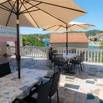 Zubcic Apartman Tisno