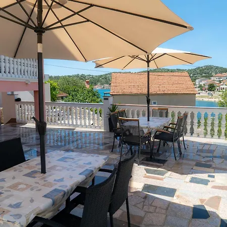 Apartman Zubcic Tisno